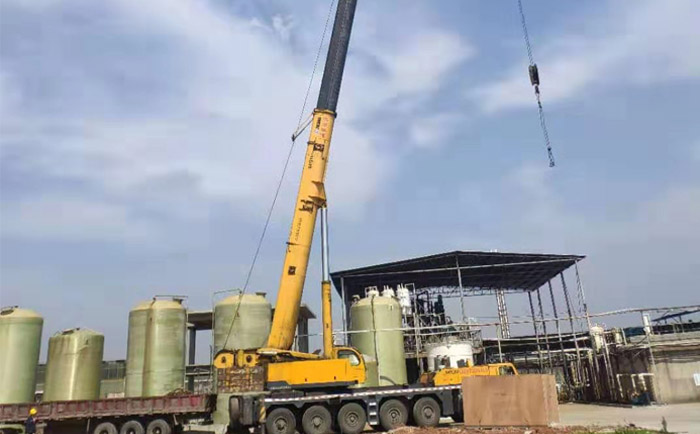 MVR蒸發(fā)結(jié)晶濃縮項(xiàng)目安裝現(xiàn)場(chǎng) MVR蒸發(fā)結(jié)晶濃縮項(xiàng)目安裝現(xiàn)場(chǎng)