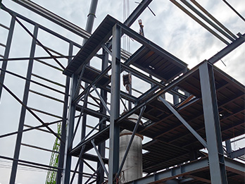 河南MVR蒸發(fā)器安裝現(xiàn)場(chǎng)